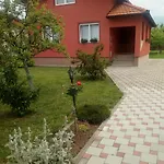 Enni *